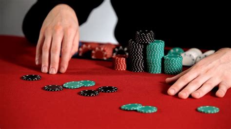 how to raise in poker.